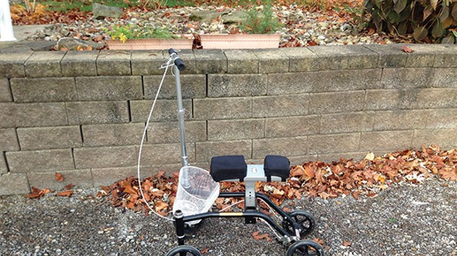 The knee scooter mobility device