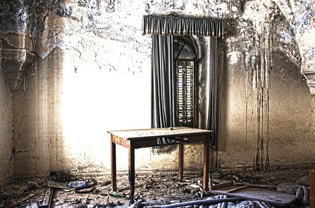 Photo of an abandoned home by Palestinian artist Bashar Alhroub