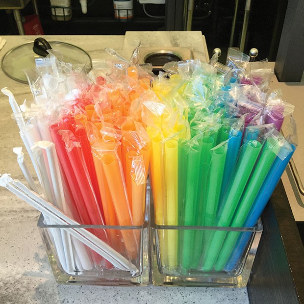 Extra-big straws for “bubbles”