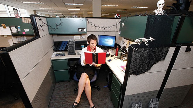 Which City Paper staffer pulled together a better design for her desk area?
