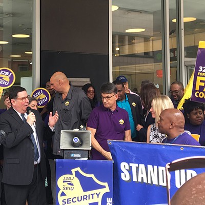 Pittsburgh Mayor Bill Peduto and Lt. Gov. candidate John Fetterman rally for security officers