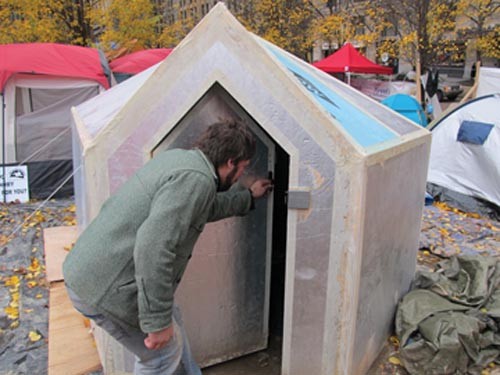 As temps drop, Occupy Pittsburgh tries to rekindle hope