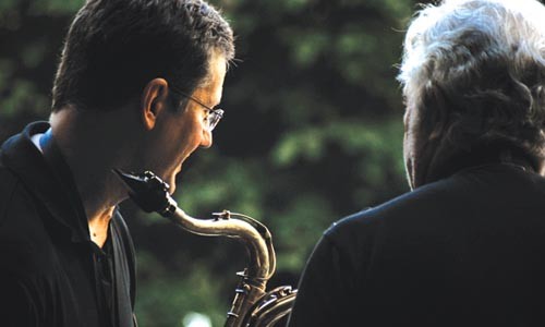 Father-and-son jazz saxophonists reunite for a free concert Tuesday