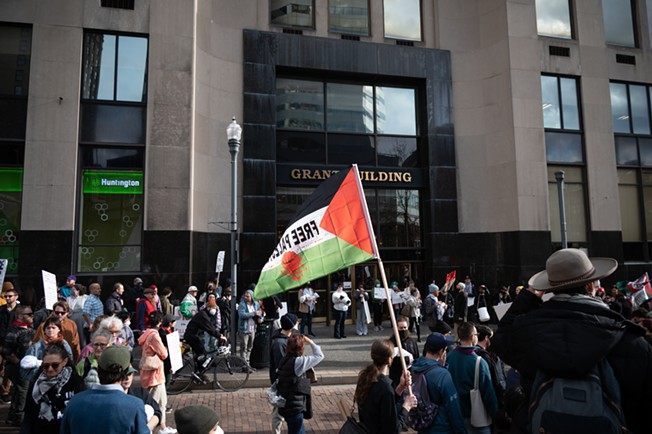 Scenes from Pittsburgh's "Ceasefire Now" protest