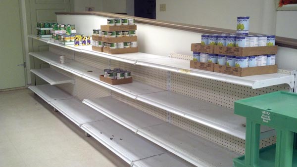 https://media2.pghcitypaper.com/pittsburgh/imager/the-northside-common-ministries-food-pantry-is-short-on-canned-goods/u/original/1590289/menua_47.jpg