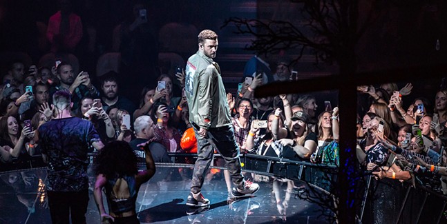 Justin Timberlake makes all the ladies swoon at PPG Paints