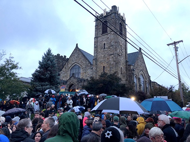 Vigil brings hundreds to Squirrel Hill to mourn victims of Tree of Life synagogue shooting