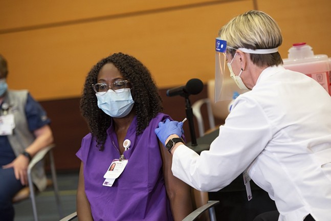 In historic moment, UPMC delivers first round of COVID-19 vaccines to Pittsburgh frontline workers (2)