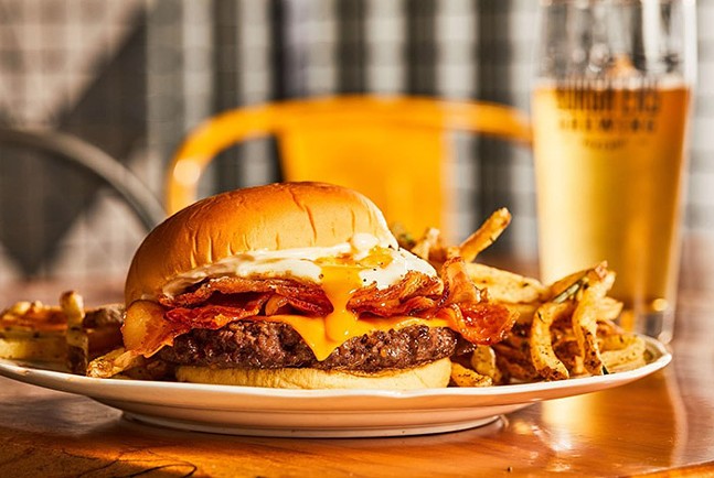 Burgh’ers Brewing brings smashburgers and beer to The Highline