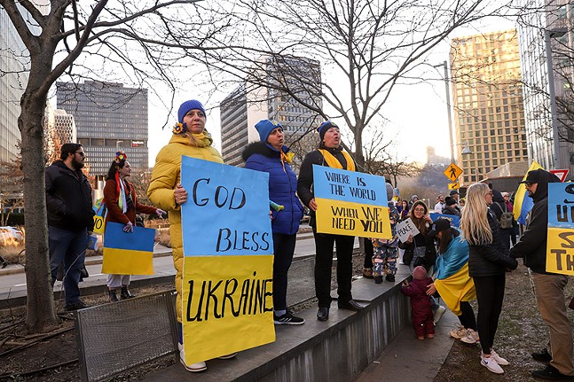 Hundreds rally in Downtown Pittsburgh to support Ukraine (5)