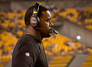 Pittsburgh police release security camera video but not officer body-camera footage in arrest of Steelers coach Joey Porter