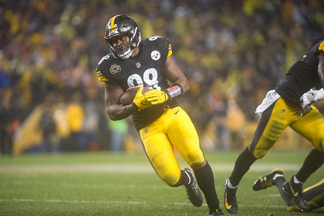 Referees play role of Grinch, steal away Pittsburgh Steelers win over the New  England Patriots