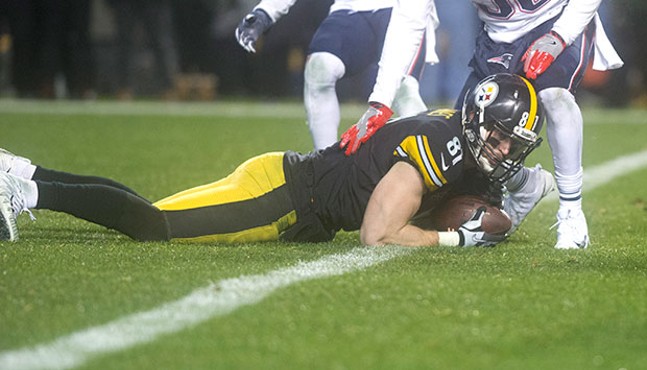 Referees play role of Grinch, steal away Pittsburgh Steelers win over the New  England Patriots